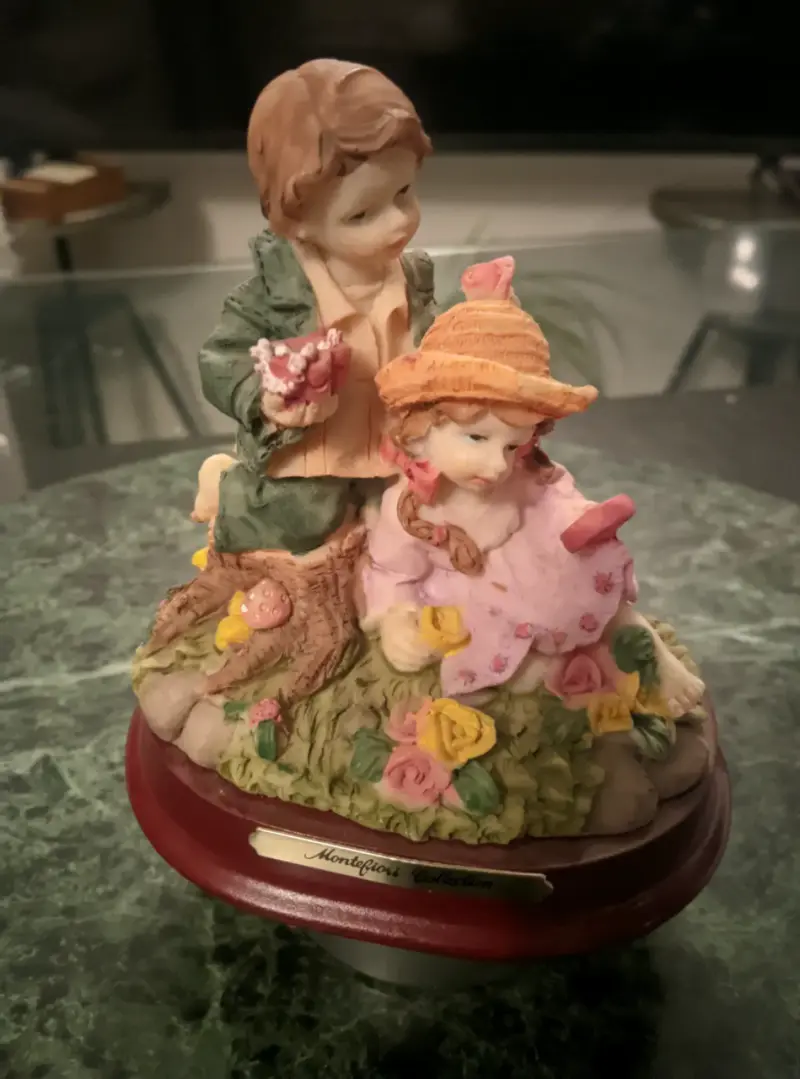 Figura decorativa Montifiori de niños con flores - 3