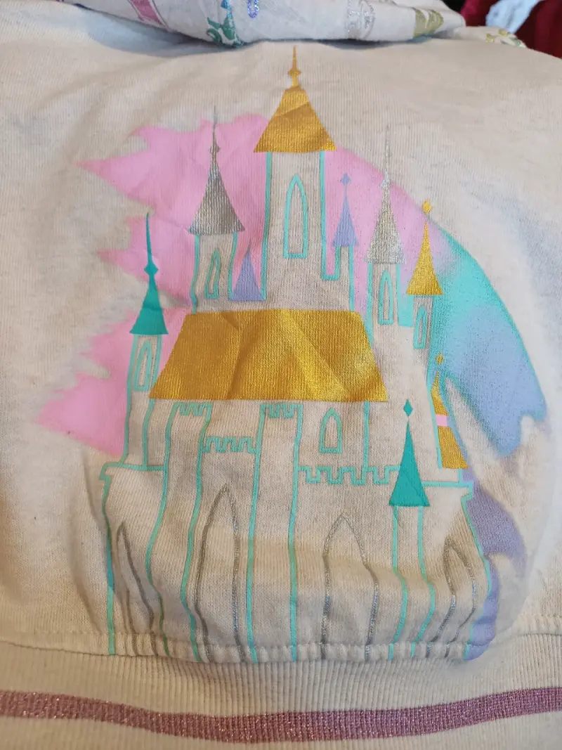 Polerón infantil con capucha y estampado de princesas - 2