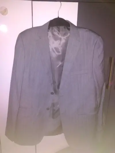 Blazer gris elegante para hombre - miniatura 1