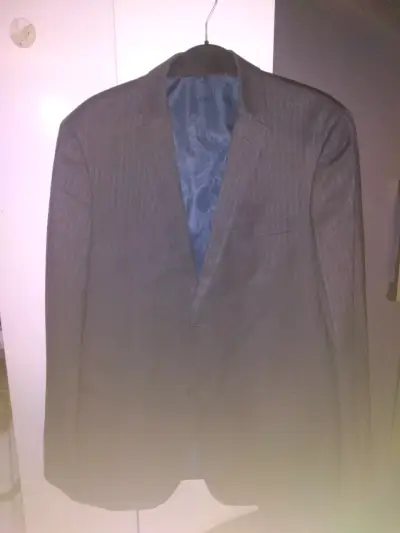 Blazer gris elegante para hombre - miniatura 4