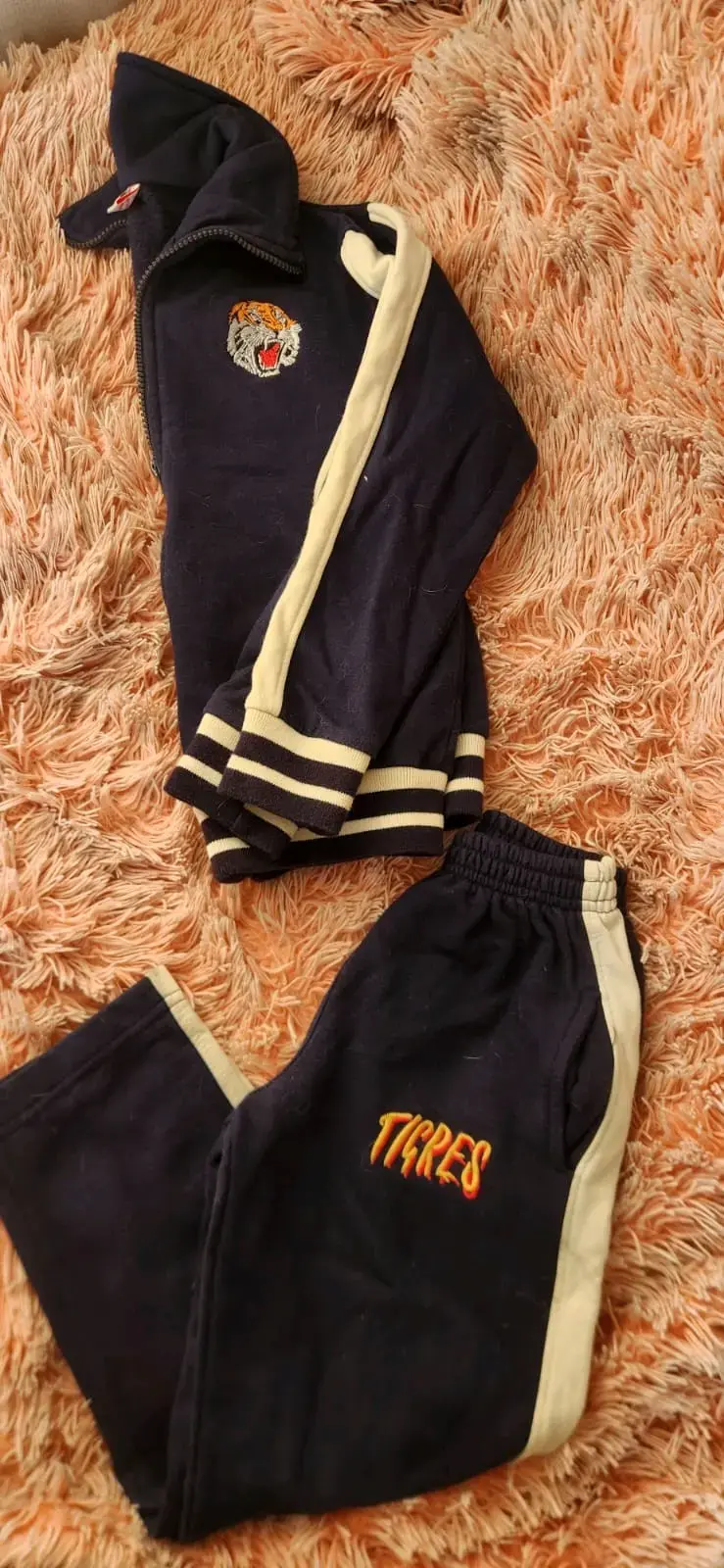 Conjunto deportivo andres sabella talla 8