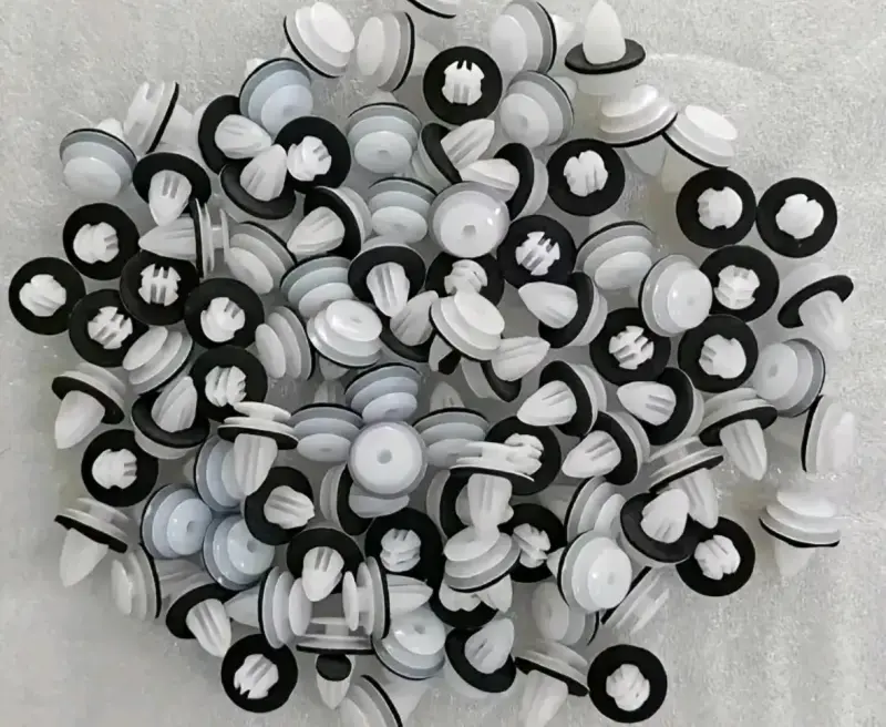 Broches para autos - 6