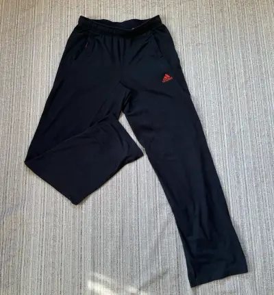 Pantalones deportivos Adidas negros - miniatura 1