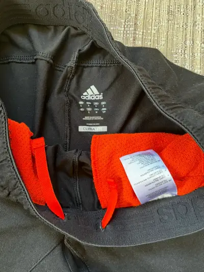 Pantalones deportivos Adidas negros - miniatura 3