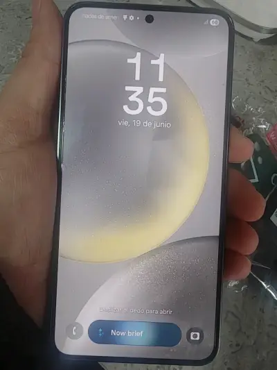 s24 de 256gb + 5 carcasa hombre o mujer nuevas - miniatura 1