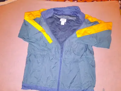 Chaqueta cortaviento verde  con amarillo - miniatura 1