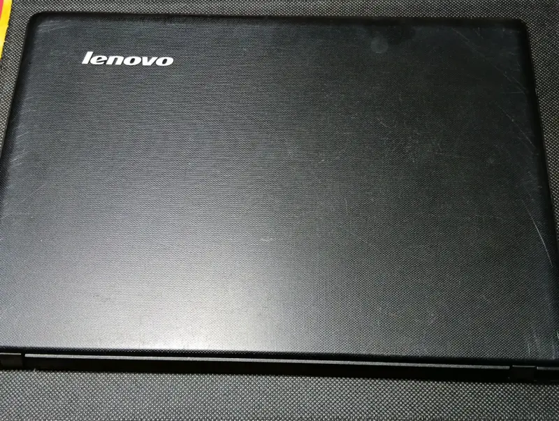 Laptop Lenovo Ideapad 100 - 3