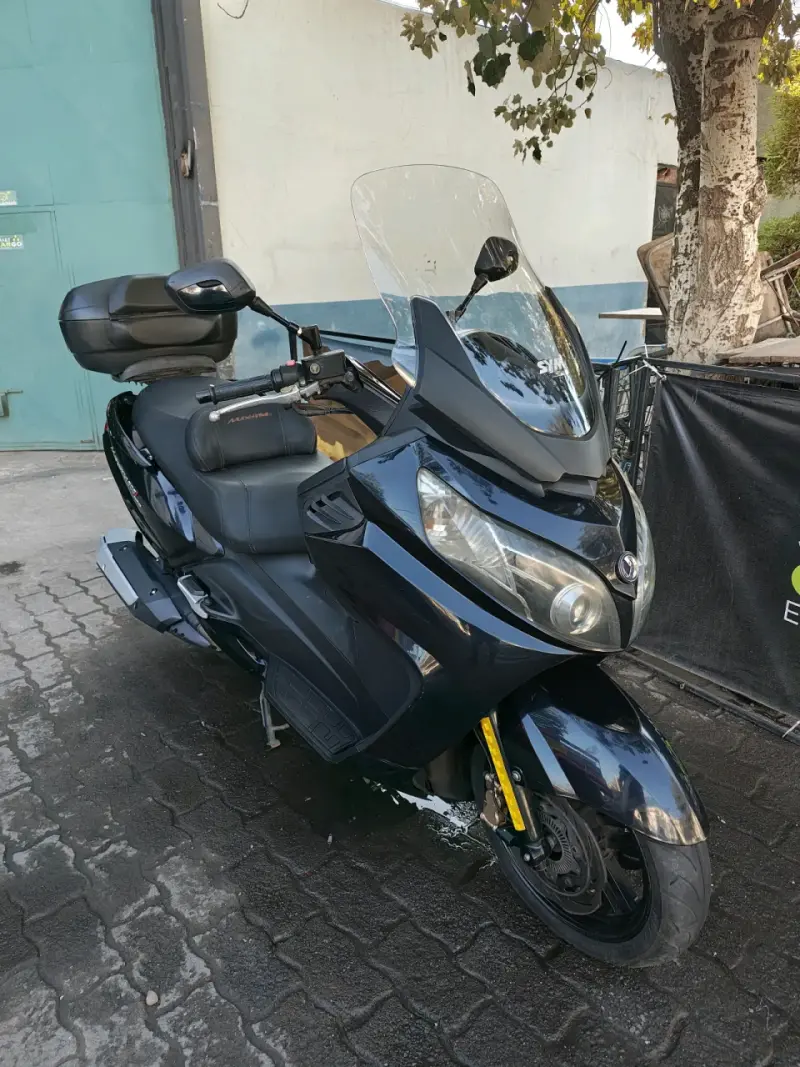 Scooter SYM Maxsym 600i negra en muy buen estado - 3