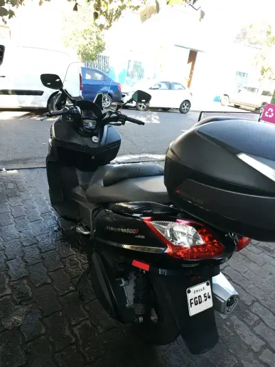 Scooter SYM Maxsym 600i negra en muy buen estado - miniatura 4