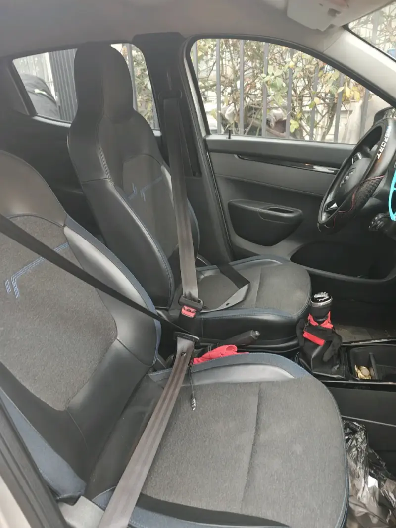 Renault Kwid 2022 en excelente estado - 4