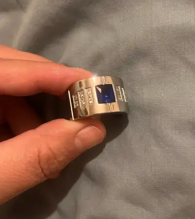Anillo de acero con piedras azul y blanco - miniatura 1