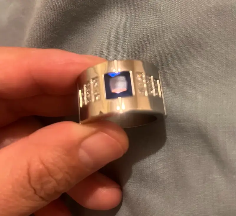 Anillo de acero con piedras azul y blanco - 4