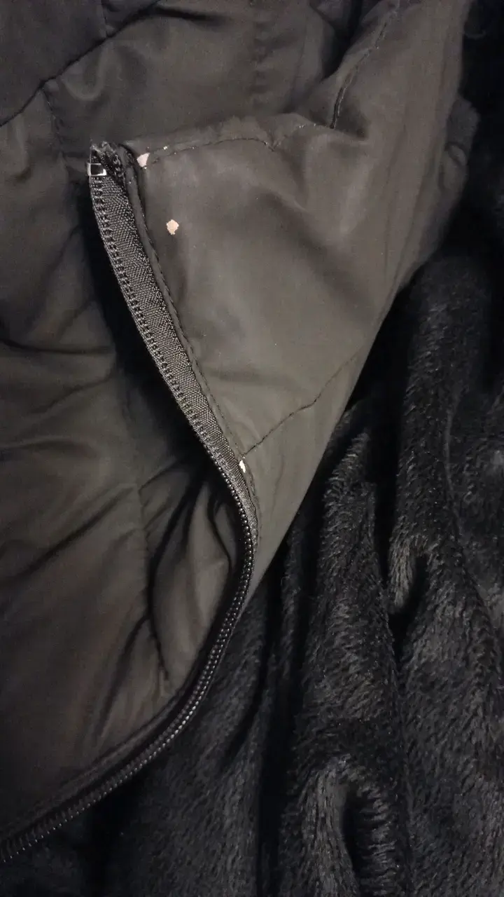 Psrkaa acolchada negra para mujer - 4