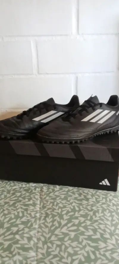 Zapatillas deportivas Adidas negras - miniatura 1