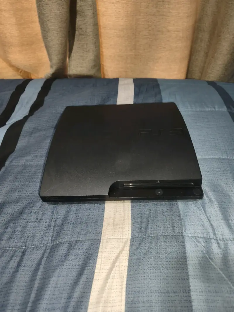 Consola PlayStation 3 Slim negra - 1