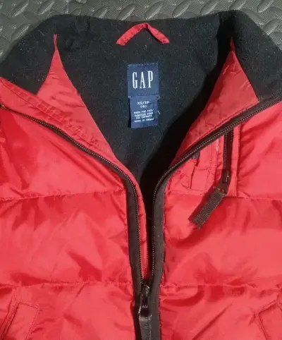 Chaqueta roja GAP para niños - miniatura 1
