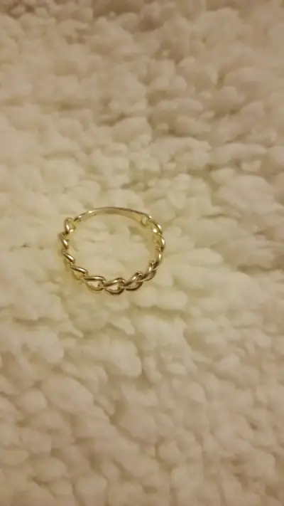 Anillo de cadena dorado elegante - miniatura 3