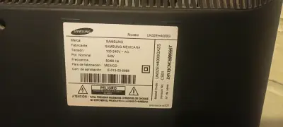 Televisor Samsung de 32 pulgadas en buen estado - miniatura 3