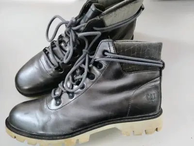 Botines mujer CAT  de cuero gris metalizado - miniatura 3