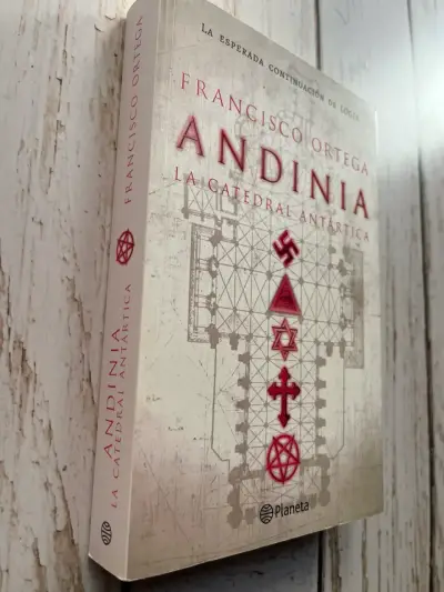 Andinia La Catedral Antártica /  Francisco Ortega - miniatura 2