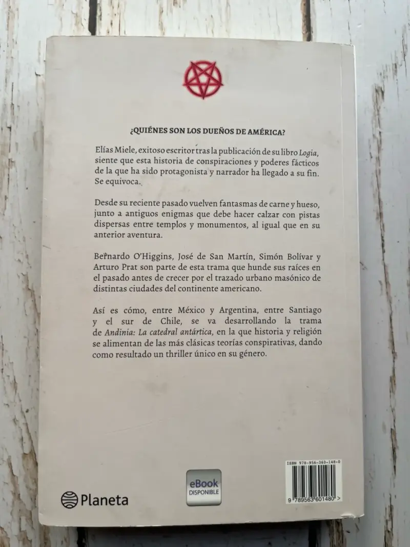Andinia La Catedral Antártica /  Francisco Ortega - 3
