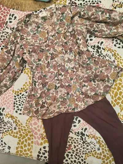 Chaqueta de mezclilla infantil con parches - miniatura 6