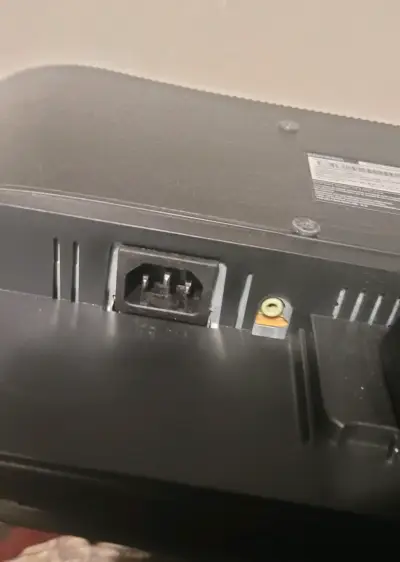 Monitor Compaq 18.5 pulgadas HD - miniatura 4