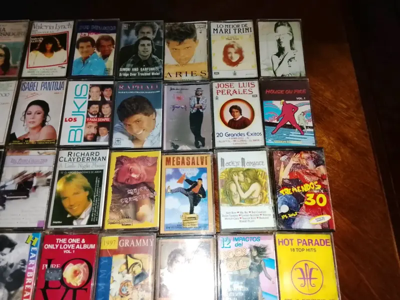 Lote de 40 cassettes originales - 5