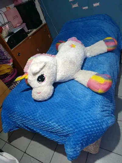 Peluche gigante de unicornio multicolor - miniatura 1