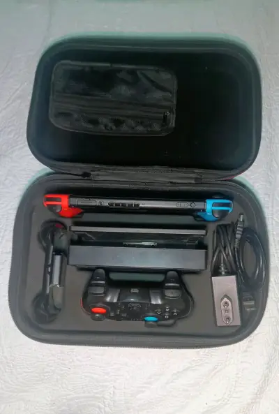 Consola Nintendo Switch con accesorios completos - miniatura 3