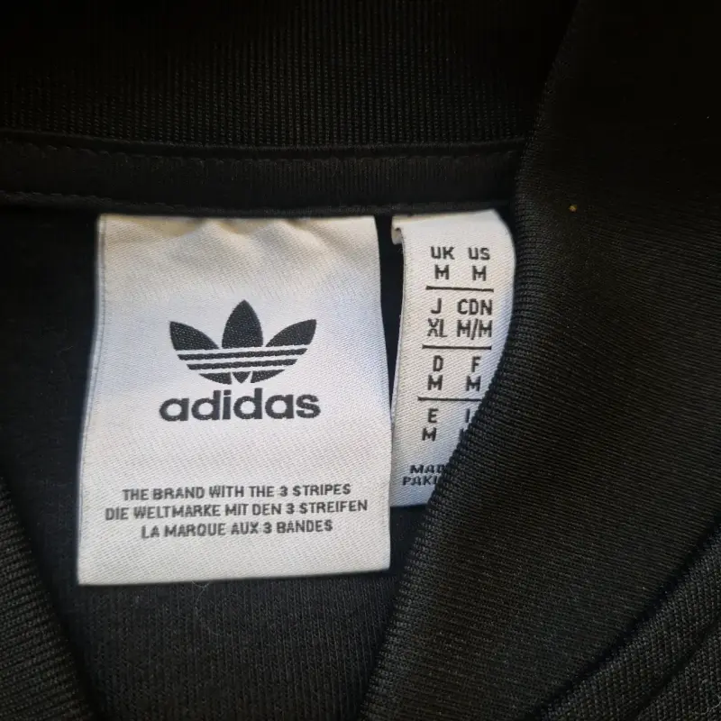 Polerón Adidas Colo-Colo negro con logo - 2