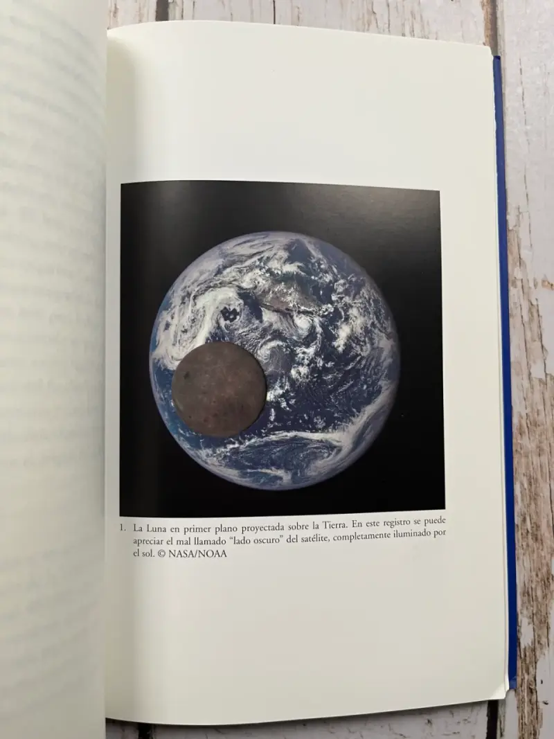 Libro 'El Universo en Expansión' de Mario Hamuy - 5