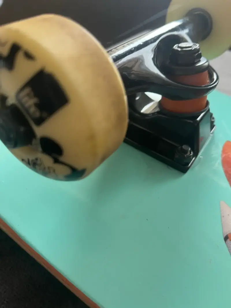 Skateboard con diseño de gatos y cohete - 2