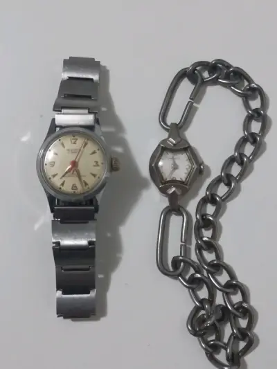 Relojes de Dama Invicta y Caravelle Vintage - miniatura 1