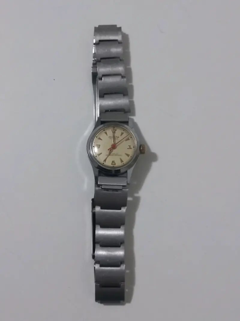 Relojes de Dama Invicta y Caravelle Vintage - 3