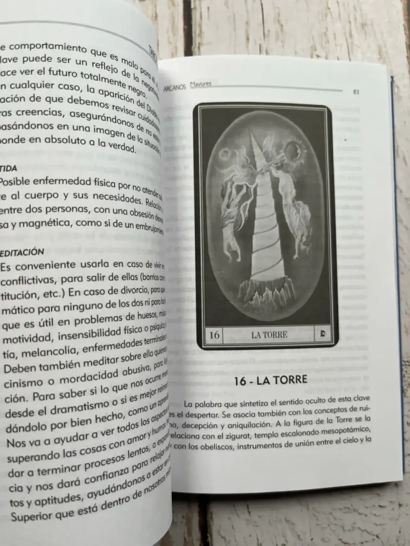 Tarot del Arco Iris de Elizabeth Martin - 4