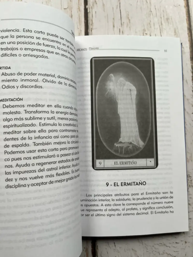 Tarot del Arco Iris de Elizabeth Martin - 5