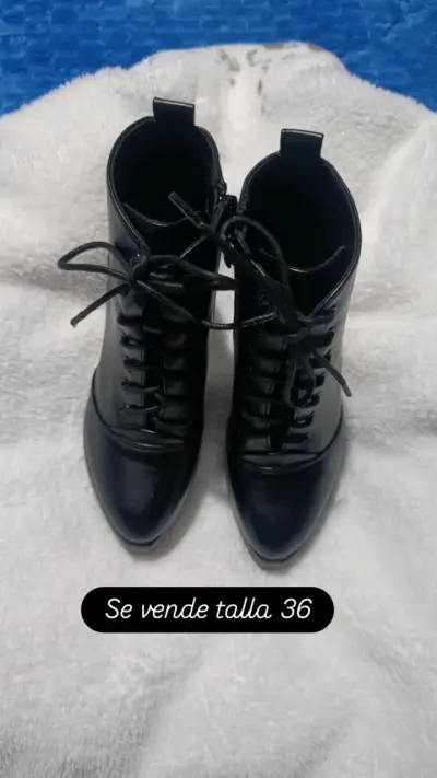 Botines negros de tacón alto con cordones - miniatura 4