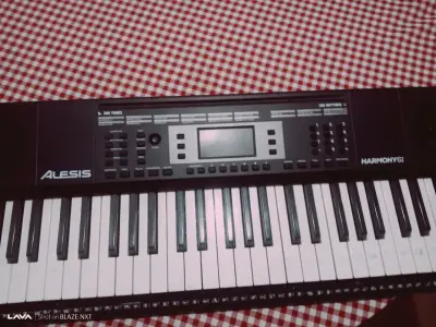 Teclado electrónico Alesis Harmony 61 con soporte - miniatura 3