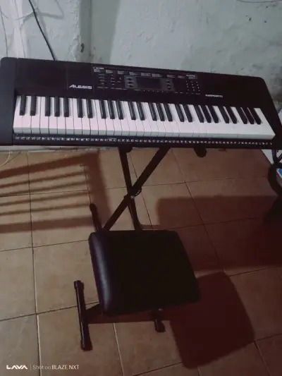 Teclado electrónico Alesis Harmony 61 con soporte - miniatura 7
