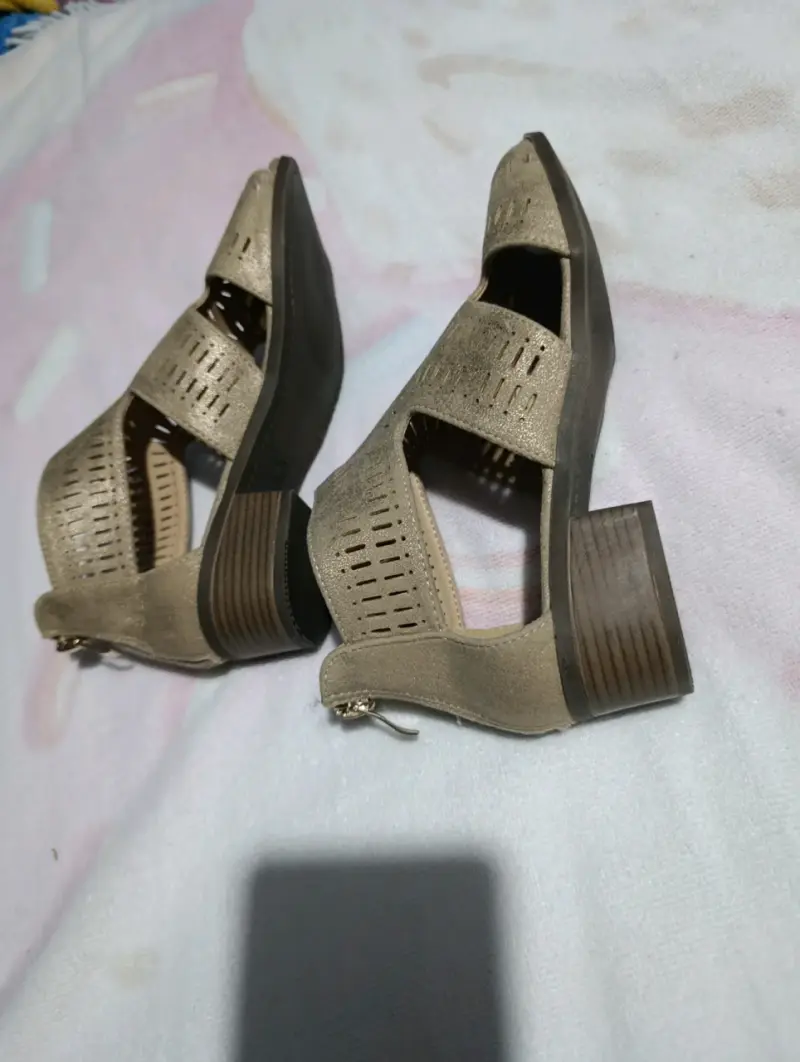 Sandalias abiertas de gamuza beige - 3