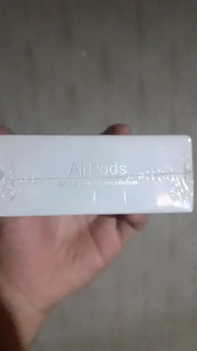 Auriculares inalámbricos nuevos en caja - miniatura 3