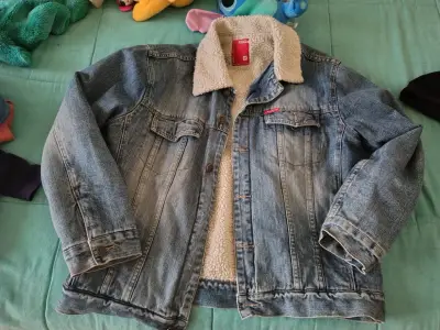 Chaqueta de mezclilla con forro de borrego - miniatura 1