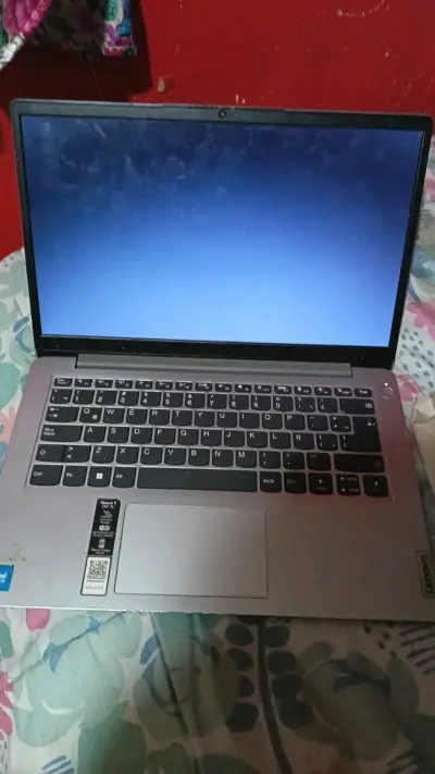 Laptop Lenovo Ideapad 14 pulgadas - miniatura 1