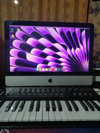 iMac de 21.5 pulgadas 16gb ram disco SSD - miniatura 1