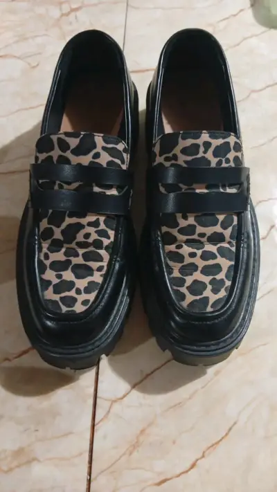 Zapatos only de cuero - miniatura 1