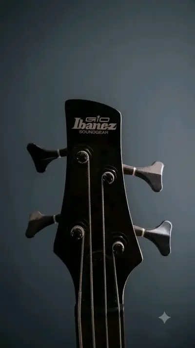 Bajo eléctrico Ibanez negro de 4 cuerdas - miniatura 2
