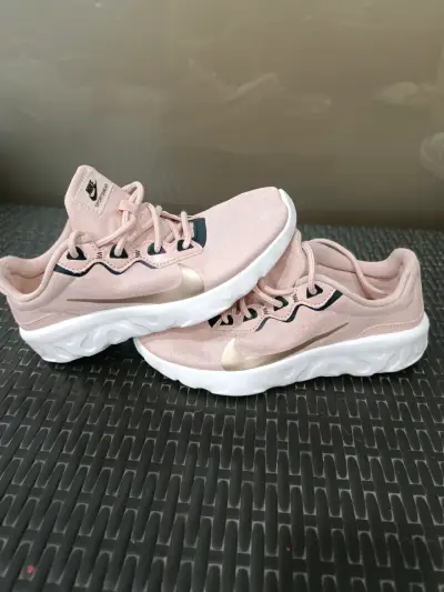 Zapatillas Nike Explore Strada Soft Pink - miniatura 2