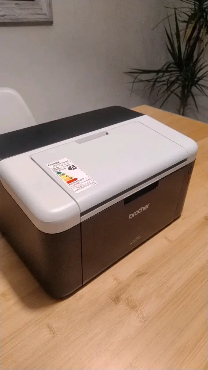 Impresora láser Brother HL-1202 compacta - 2