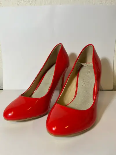 Zapatos de tacón rojo charol elegante TALLA 35 - miniatura 1